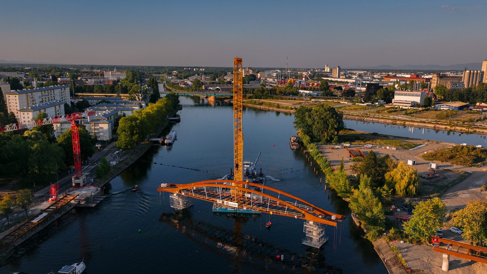 Passerelle Rosa Luxembourg Strasbourg - drone Bouygues TPRF Berthold