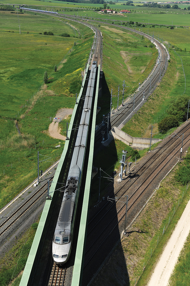 Prises de vue aériennes professionnelles hélicoptère - photographie aérienne BTP